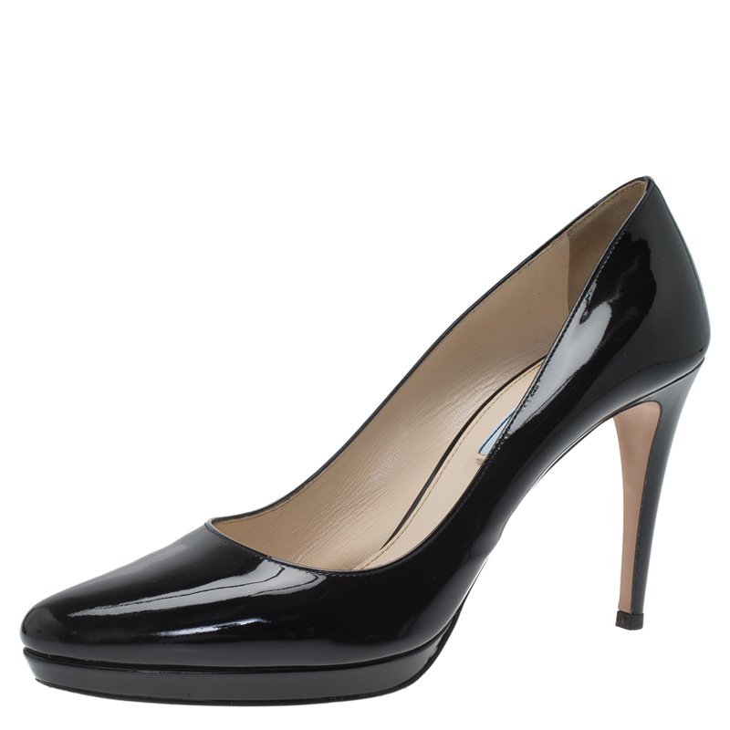 Pre Owned Prada Black Patent Platform Pumps Size 40