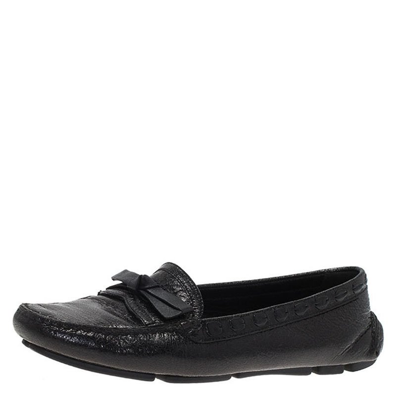 Pre Owned Prada Black Crackled Leather Bow Loafers Size 37