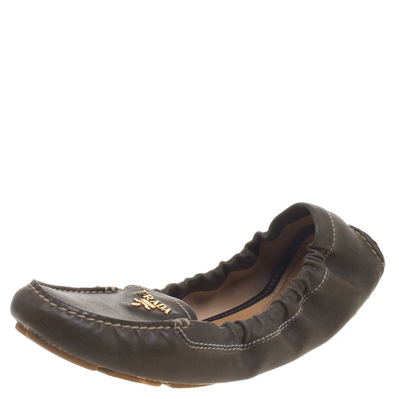 Pre Owned Prada Olive Green Leather Scrunch Loafers Size 39