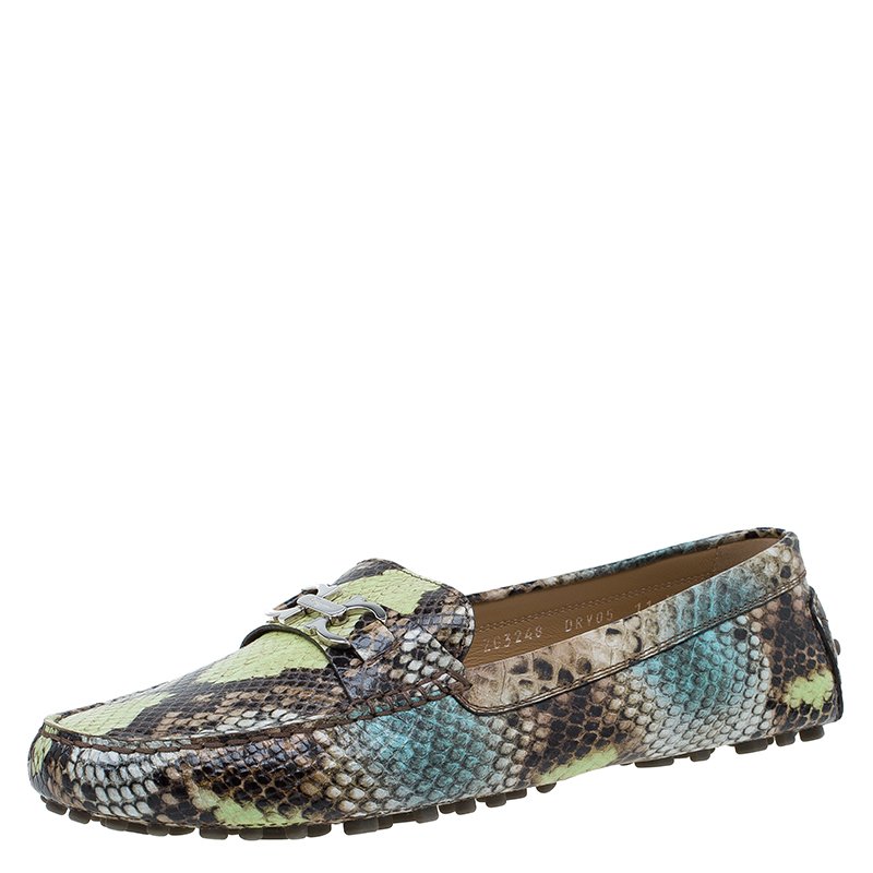 مملوكة مسبقًا Salvatore Ferragamo Multicolor Python Print Saba Loafers Size 41.5