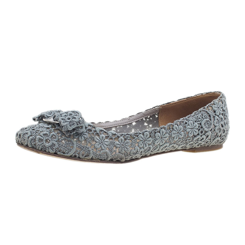 Pre Owned Salvatore Ferragamo Grey Lace Bombay Ballet Flats Size 38.5