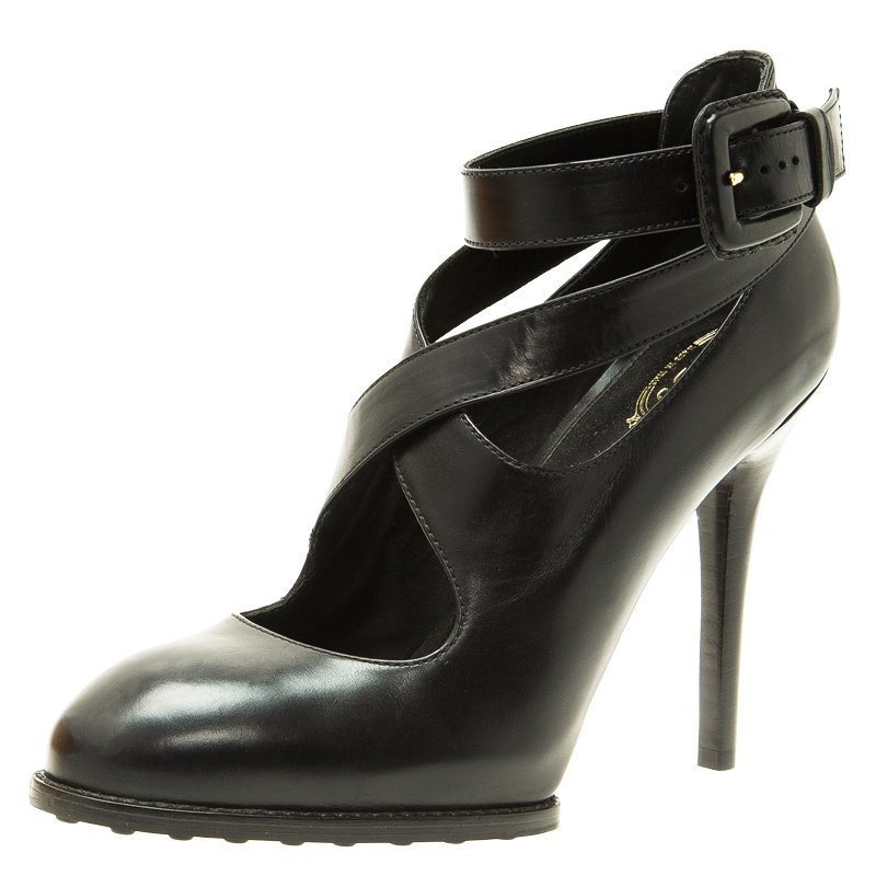 مملوكة مسبقًا حذاء كعب عالي تودز بشرائط متقاطعة جلد أسود مقاس 36.5