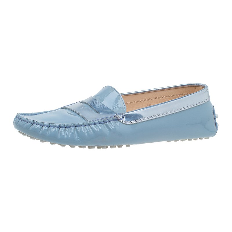 مملوكة مسبقًا Tod's Light Blue Patent and Metallic Leather Penny Loafers Size 40