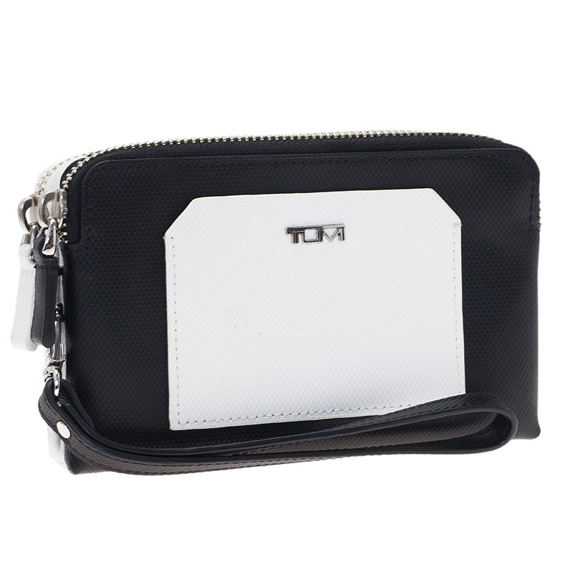 tumi wristlet