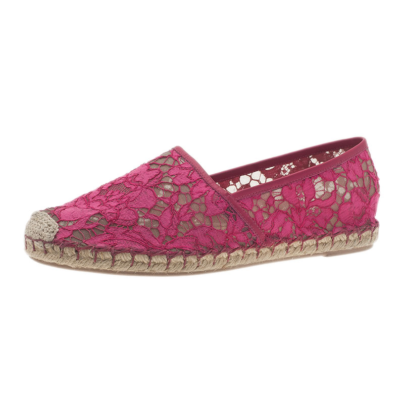 مملوكة مسبقًا Valentino Pink Lace and Leather Espadrilles Size 38