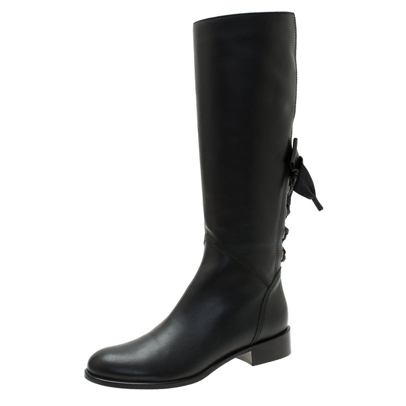 Pre Owned حذاء بوت فالنتينو أسكوت جلد أسود رباط معقود لمنتصف الساق مقاس 39.5