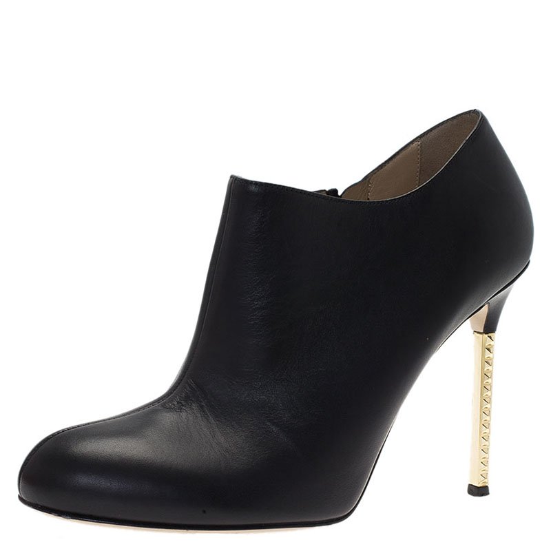 Pre Owned Valentino Black Leather Rockstud Heel Ankle Boots Size 37.5