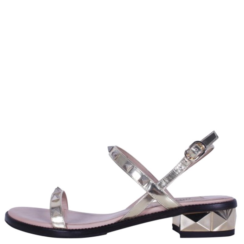Pre Owned Valentino Gold Metallic Leather Rockstud Flat Sandals Size 37