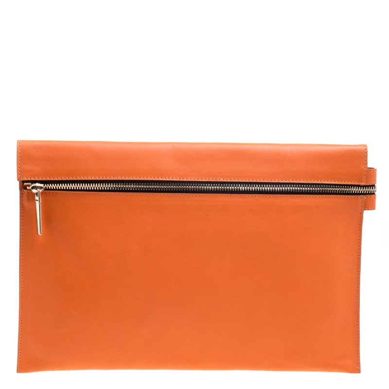 مملوكة مسبقًا Victoria Beckham Orange Leather Clutch