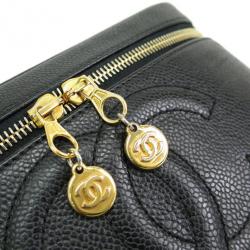 مملوكة مسبقًا حقيبة شانيل أيست ويست جلد كافيار أسود للمكياج