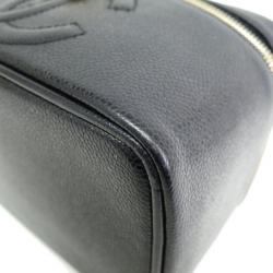 مملوكة مسبقًا حقيبة شانيل أيست ويست جلد كافيار أسود للمكياج