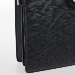 Pre Owned Louis Vuitton Black Epi Leather Capucines Shoulder Bag