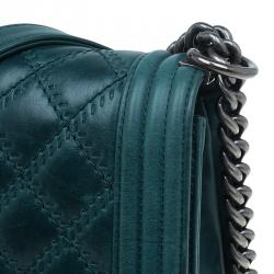 مملوكة مسبقًا حقيبة يد شانيل بوي بقلاب مطرزة جلد مبطن خضراء كبيرة
