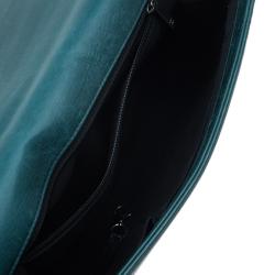 مملوكة مسبقًا حقيبة يد شانيل بوي بقلاب مطرزة جلد مبطن خضراء كبيرة