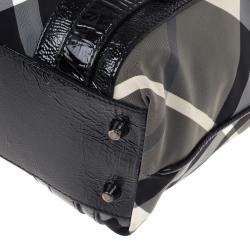 مملوكة مسبقًا Burberry Lowry Check Tote