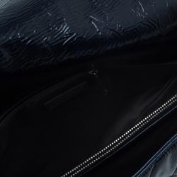 مملوكة مسبقًا Chanel Navy Blue Quilted Glazed Leather CC Logo Flap Shoulder Bag