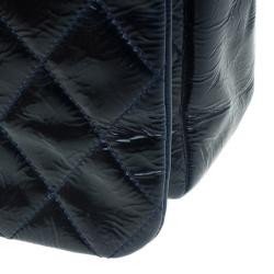 مملوكة مسبقًا Chanel Navy Blue Quilted Glazed Leather CC Logo Flap Shoulder Bag