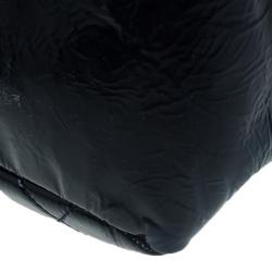 مملوكة مسبقًا Chanel Navy Blue Quilted Glazed Leather CC Logo Flap Shoulder Bag