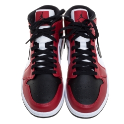 Pre Owned Air Jordan Black/Red Leather Air Jordan 1 Mid Chicago Black Toe Sneakers Size 42.5