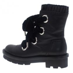 مملوكة مسبقًا بوت قتال اليكساندر ماكوين جلد أسود مقاس 38.5