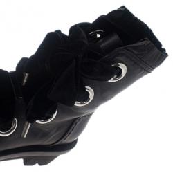 مملوكة مسبقًا بوت قتال اليكساندر ماكوين جلد أسود مقاس 38.5