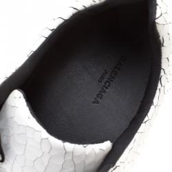 مملوكة مسبقًا Balenciaga White Cracked Leather Sneakers Size 46