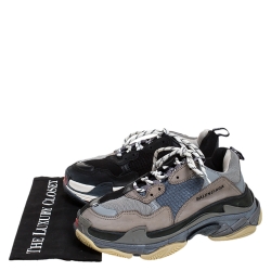 Pre Owned حذاء رياضي بالنسياغا تريبل أس منخفض من أعلى شبكة و جلد رصاصي و أسود مقاس 41