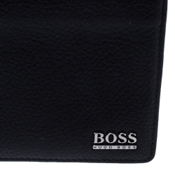 Pre Owned Boss By Hugo Boss Black Leather Bifold Wallet