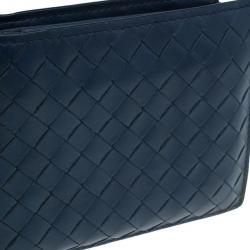 مملوكة مسبقًا Bottega Veneta Navy Blue Intrecciato Leather Compact Wallet