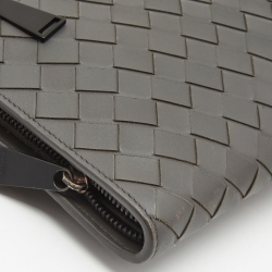 Bottega Veneta Grey Intrecciato Leather Zip Wristlet Clutch