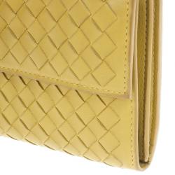 Pre Owned Bottega Veneta Banane Intrecciato Continental Wallet