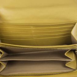 Pre Owned Bottega Veneta Banane Intrecciato Continental Wallet