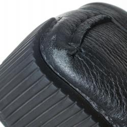 Pre Owned حذاء بوتيغا فينيتا موكاسينز درايفر جلد مموج أنترشياتو أسود مقاس 43