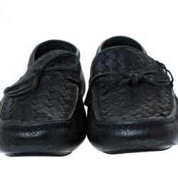 Pre Owned حذاء بوتيغا فينيتا موكاسينز درايفر جلد مموج أنترشياتو أسود مقاس 43