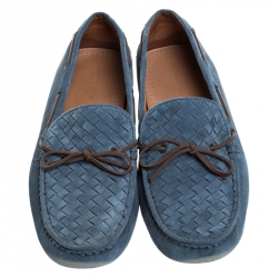 مملوكة مسبقًا Bottega Veneta Blue Intrecciato Suede Bow Slip On Loafers Size 43
