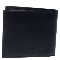 Pre Owned Burberry Black Leather Studs Bifold Wallet