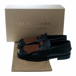 Pre Owned حذاء لوفرز بربري بيني تفاصيل شراشيب بدمور جلد كحلي مقاس 44