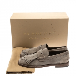 مملوكة مسبقًا Burberry Grey Suede Bedmoore Fringe Detail Penny Loafers Size 41