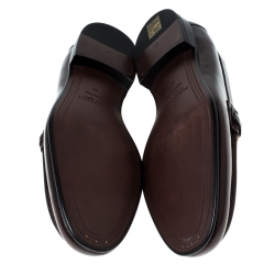 Pre Owned حذاء لوفرز بربري سليب أون تفاصيل سلسلة سولواي جلد عنابي مقاس 44