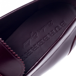 Pre Owned حذاء لوفرز بربري بدمونت جلد عنابي داكن مقاس 45.5