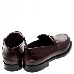 Pre Owned حذاء لوفرز بربري بدمونت جلد عنابي مقاس 45