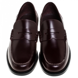 Pre Owned حذاء لوفرز بربري بدمونت جلد عنابي مقاس 45