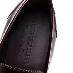 Pre Owned حذاء لوفرز بربري بدمونت جلد عنابي مقاس 45