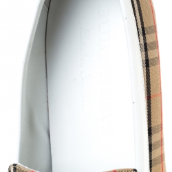 Pre Owned Burberry Beige Canvas And White Leather Trim Moorley Chain Detail Slip On Loafers Size 45