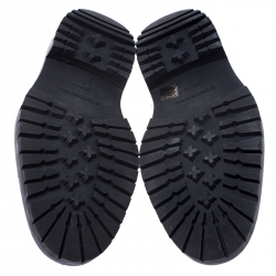 Pre Owned حذاء أوكسفورد بربري برباط جلد مجدول أحمر وأسود مقاس 45