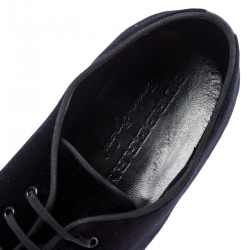 مملوكة مسبقًا حذاء أوكسفورد بربري برباط قطيفة أسود مقاس 46