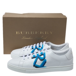 Pre Owned Burberry White/Blue Graffiti Print Leather Low Top Sneakers Size 45