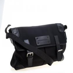 Pre Owned Burberry Black Nylon and Leather Trim Messenger Bag