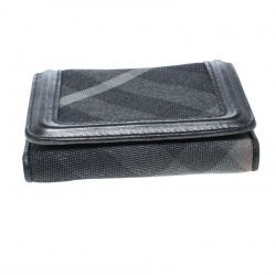 Pre Owned Burberry Grey Beat Check Canvas and Leather Compact Wallet