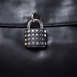 Pre Owned Burberry Black Leather Lock Messenger Bag